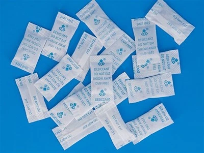 pacotes de sílica gel O que acontece se comido